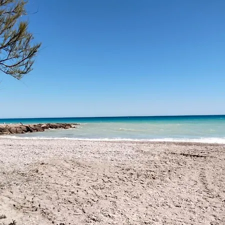 En Playa A Tan Solo 300 Metros